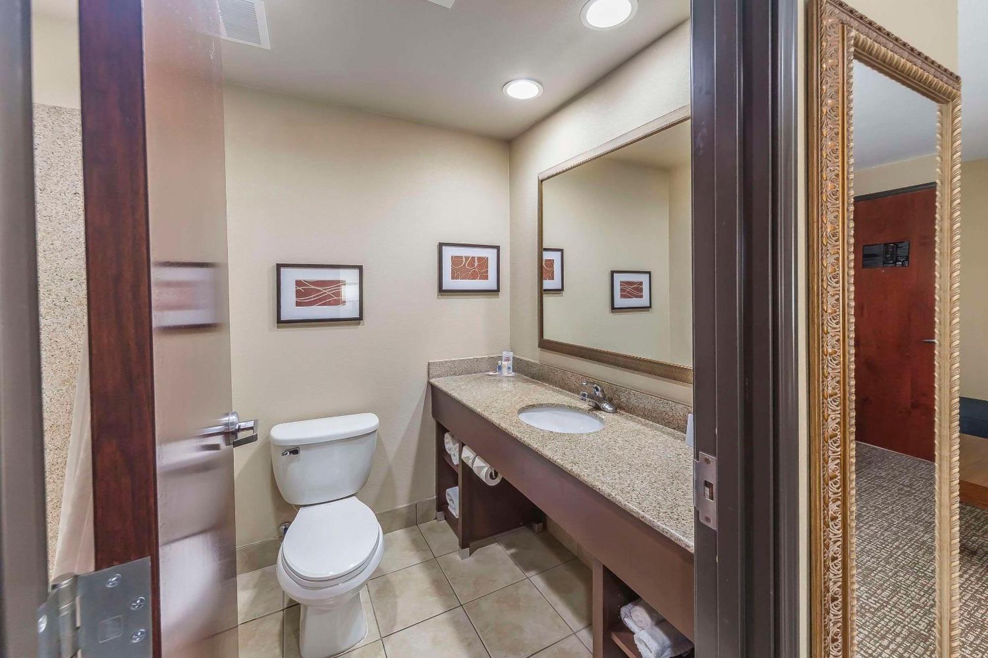 Comfort Suites Yukon - Sw Oklahoma City Extérieur photo