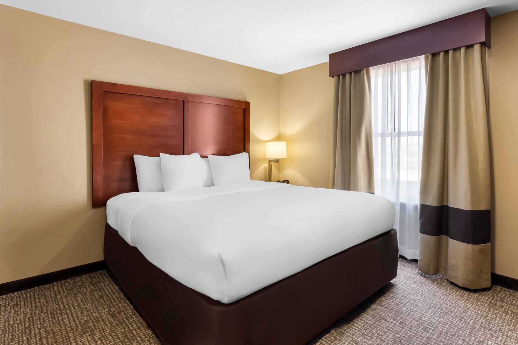 Comfort Suites Yukon - Sw Oklahoma City Extérieur photo